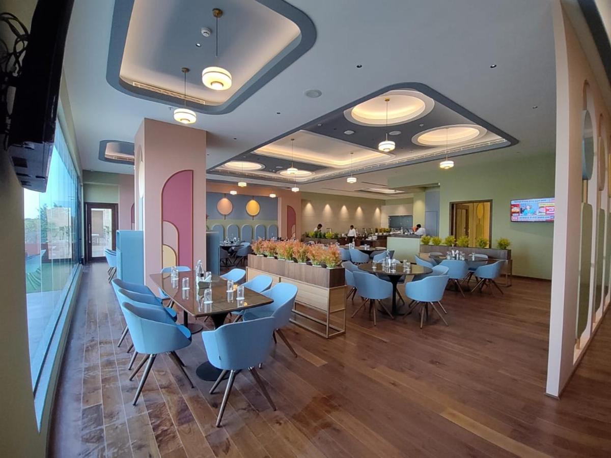 Damson Plum Hotel Lucknow Buitenkant foto