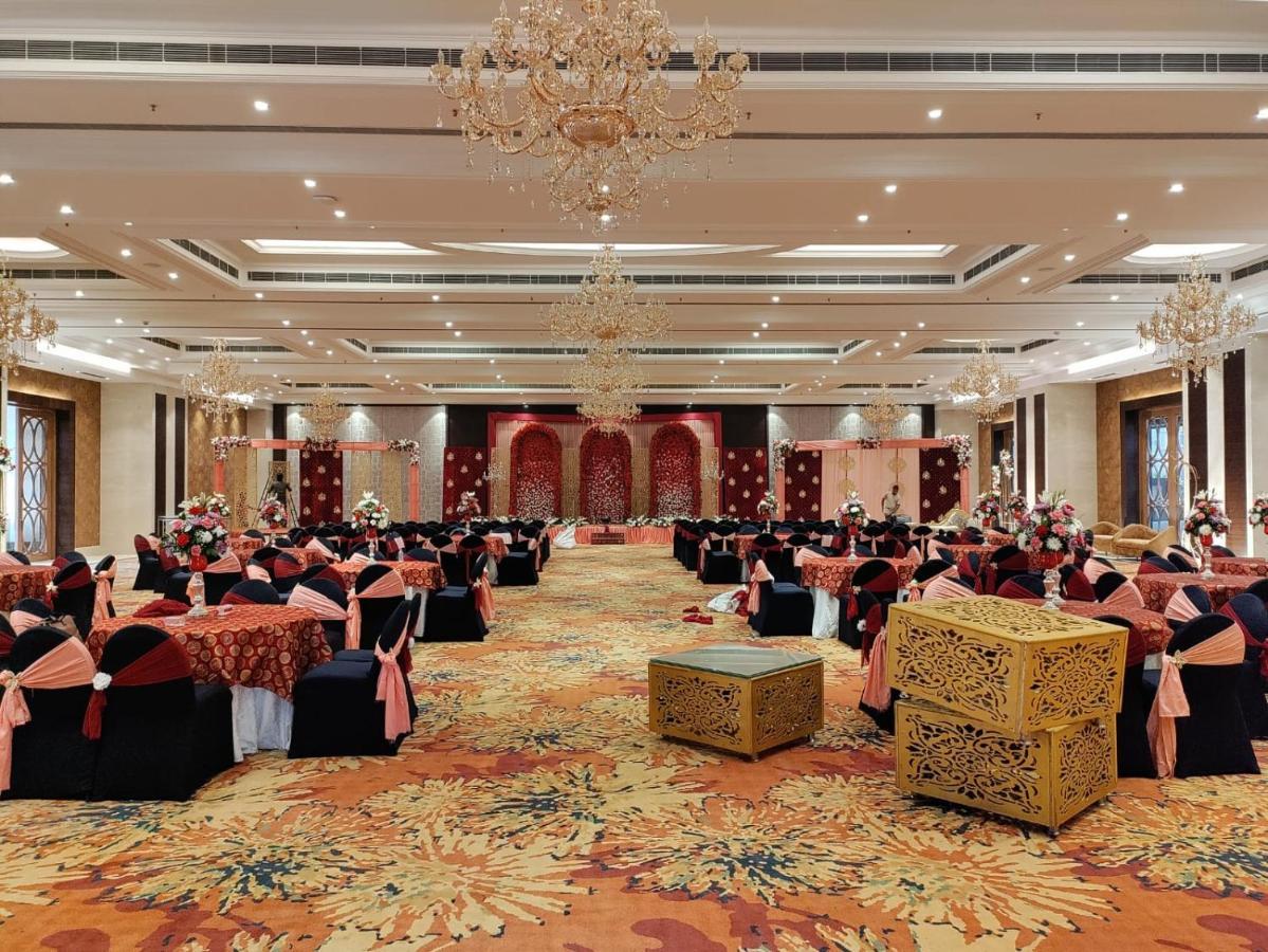 Damson Plum Hotel Lucknow Buitenkant foto