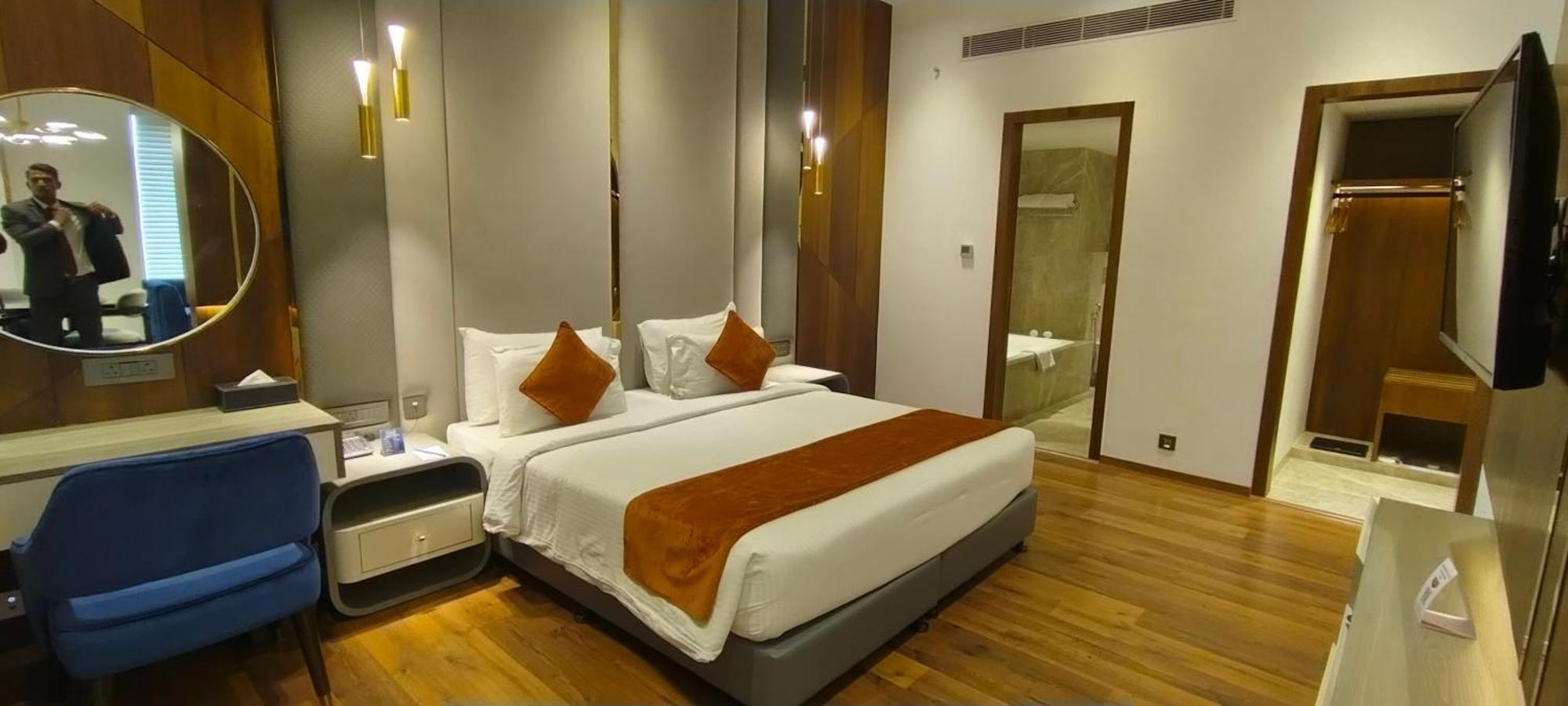 Damson Plum Hotel Lucknow Buitenkant foto